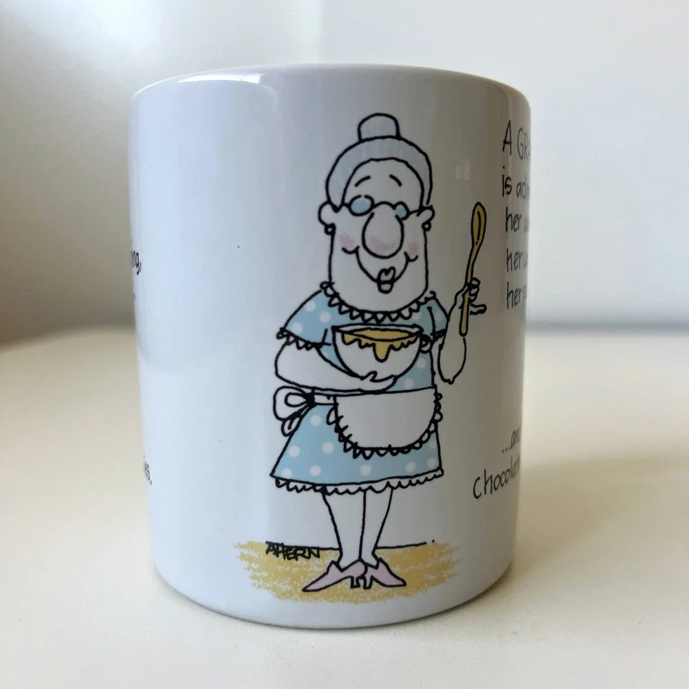 Hallmark Shoebox Greetings Grandma Cookies Mug NOS Gift Box Made in Thailand